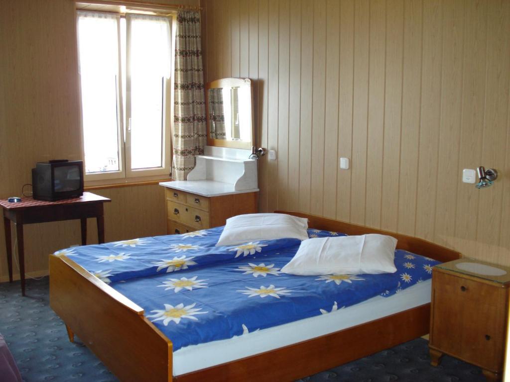 Les Tilleuls Hotel Gorgier Kamer foto